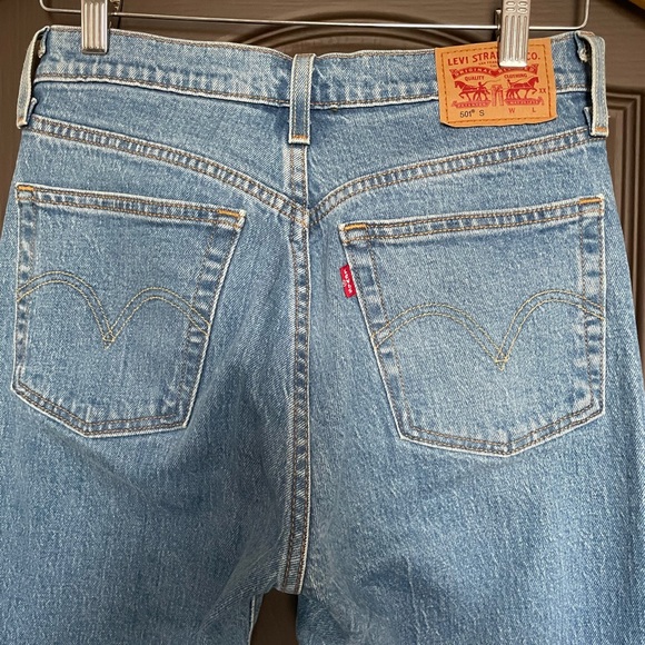 Levi’s 501s Jeans - Picture 3 of 6